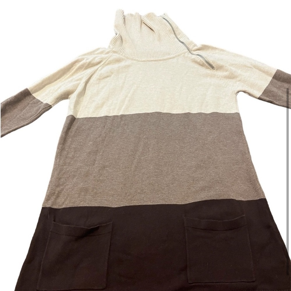 Jeanne Pierre Zip Accent Cowl Neck Brown
Sweater Pockets Long Sleeve
